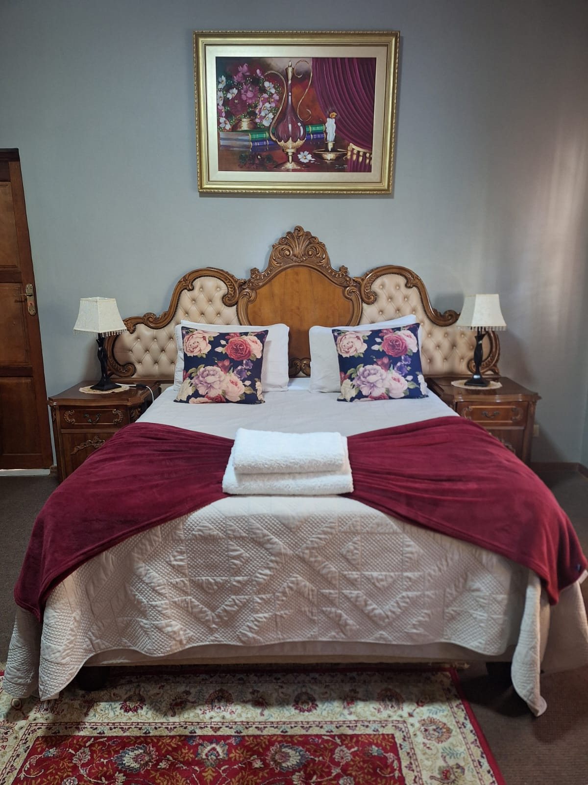 Comfortable guest room with Egyptian linen